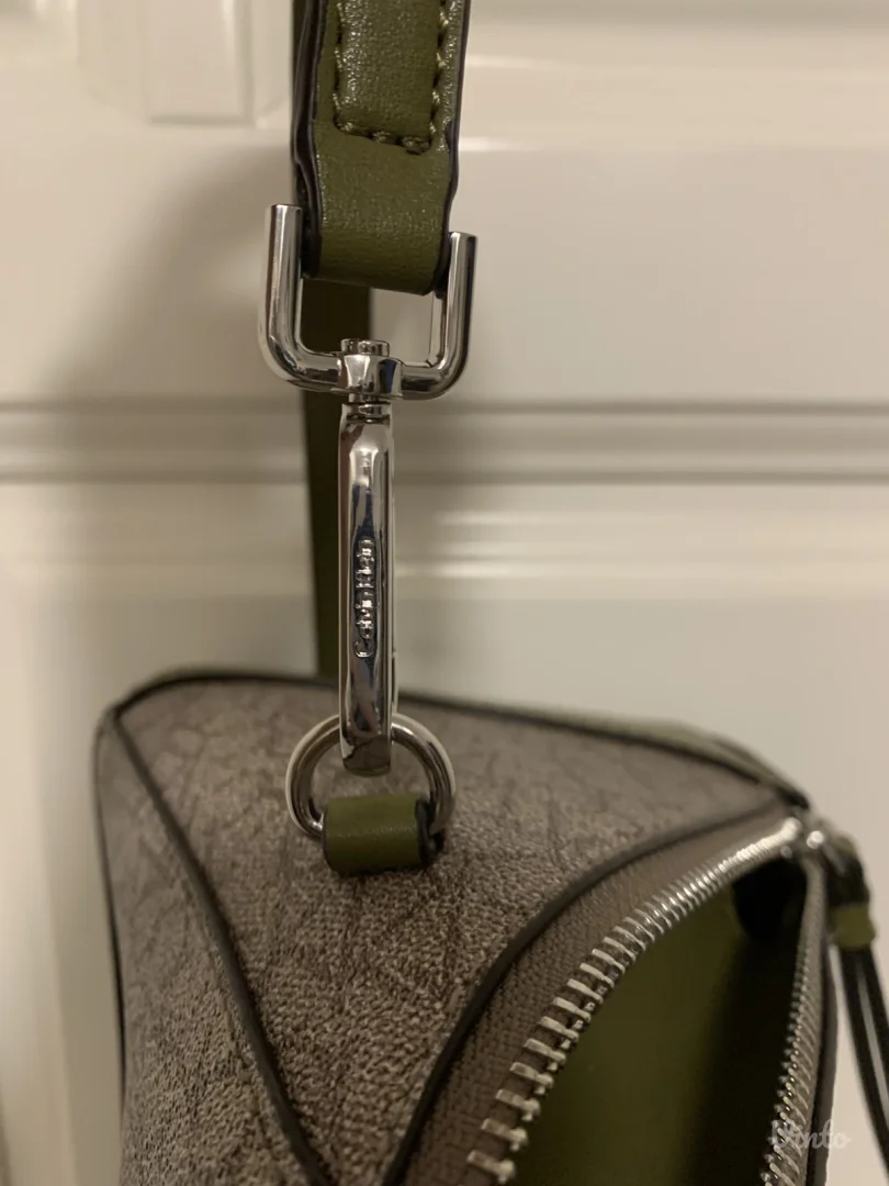 Calvin Klein nova tasna