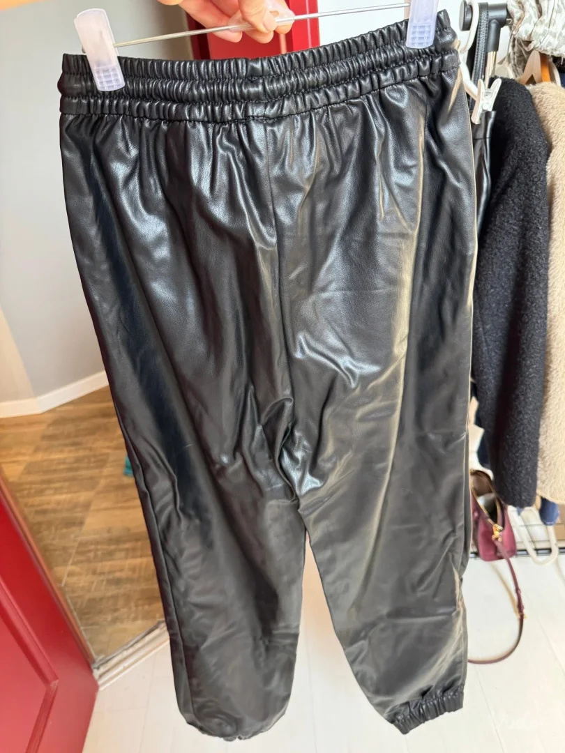 H&M kozne pantalone