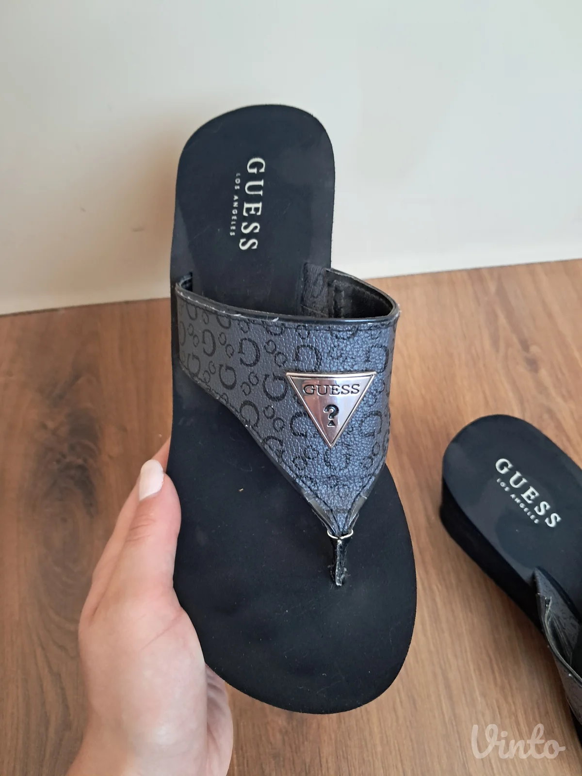 Guess papuce