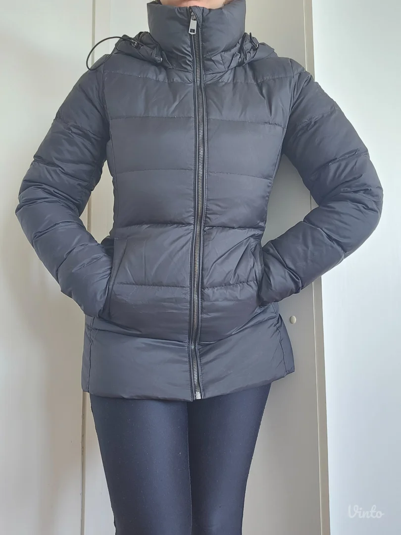 Perjana Tommy Hilfiger jakna XS