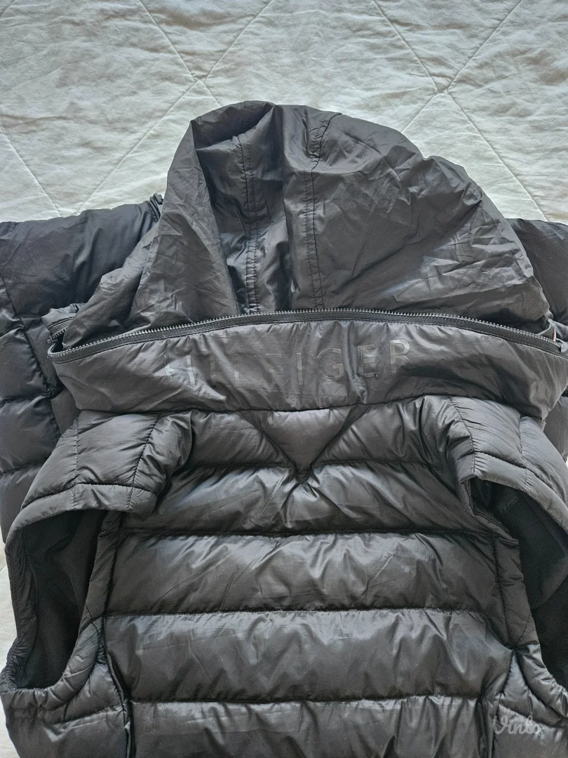 Tommy Hilfiger prsluk NOVO, XS veličina