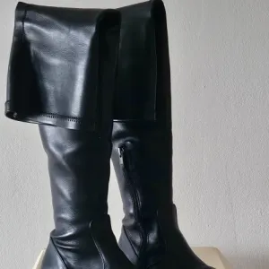 Noa Noir kožne čizme, 36 broj