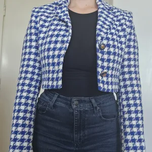 Zara kratki blejzer XS