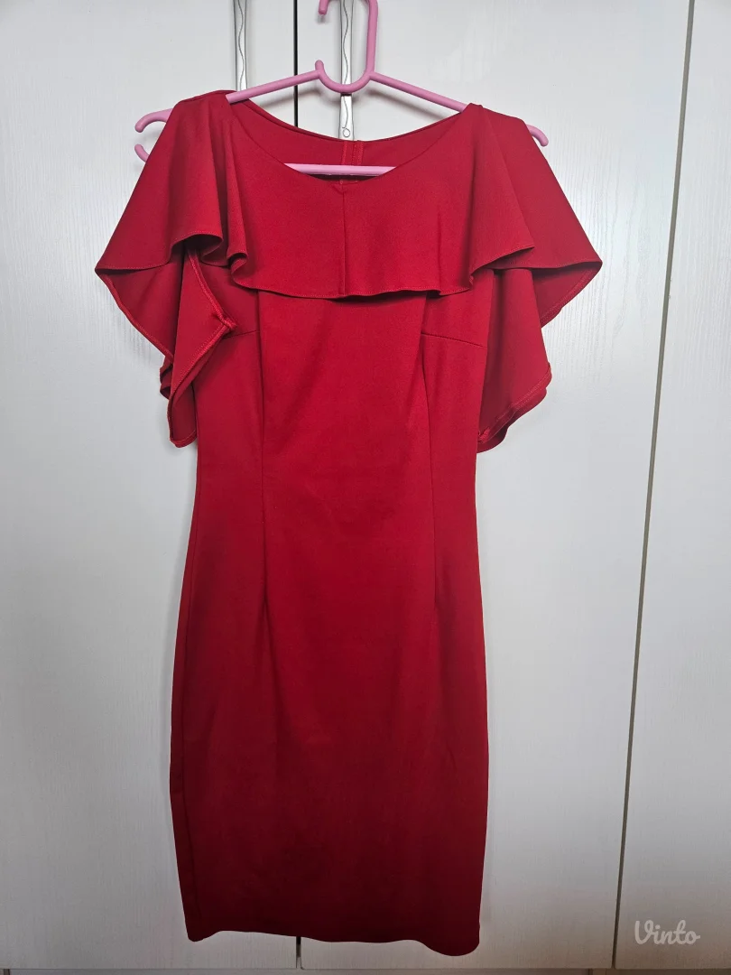 Unikatna crvena elegantna šivena haljina