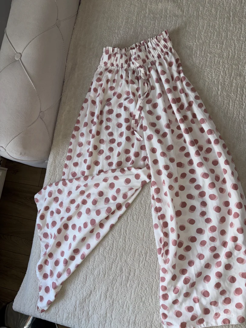 leprsave letnjebele pantalone