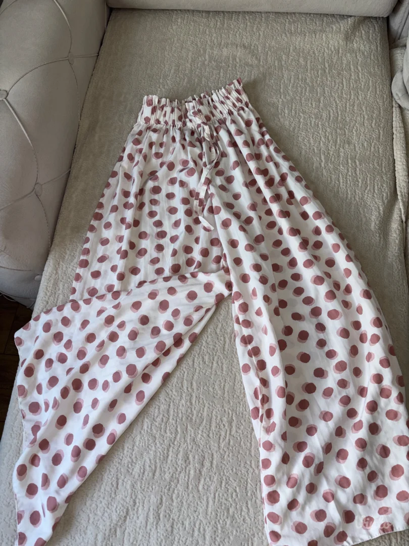 leprsave letnjebele pantalone