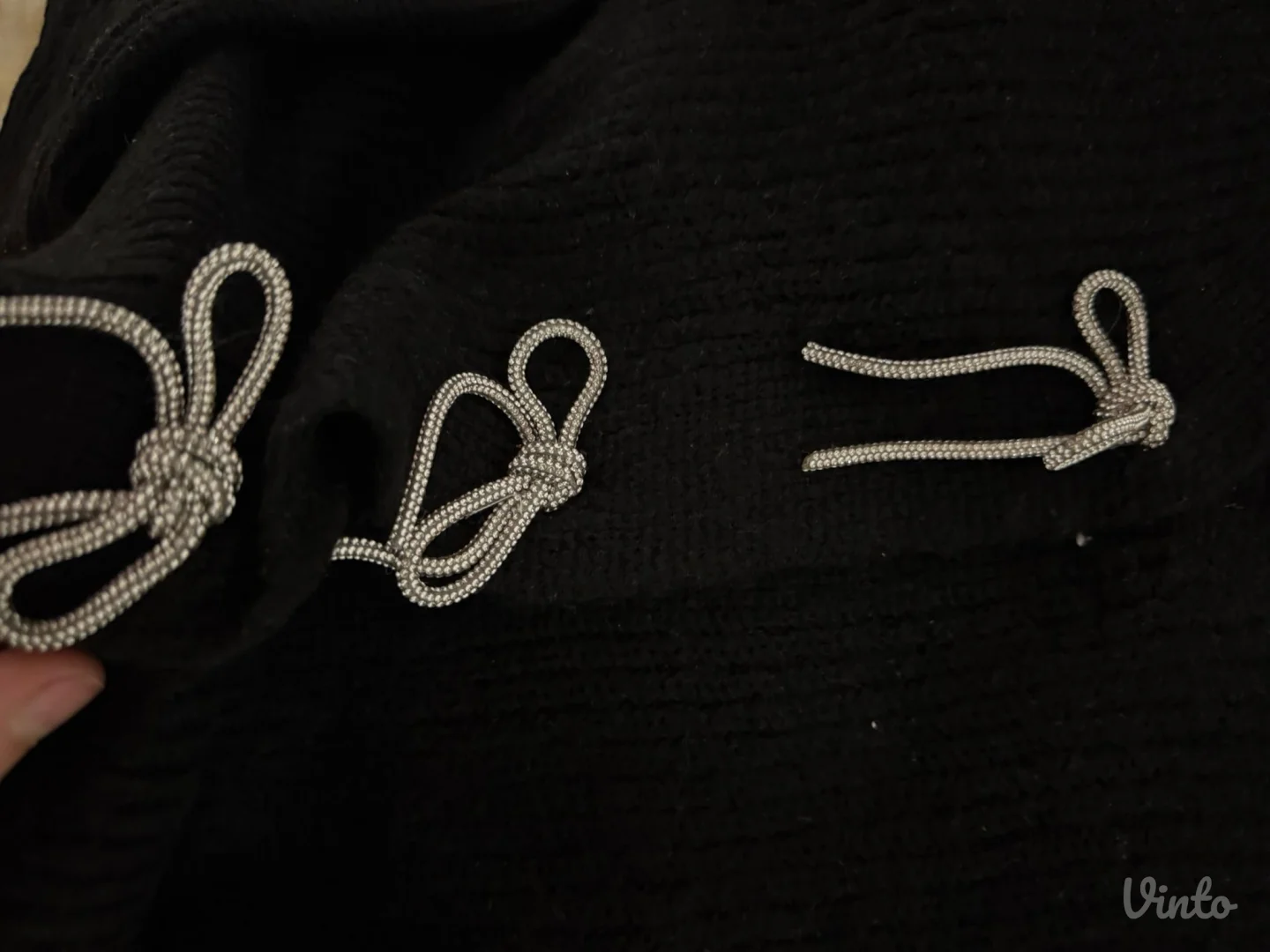 dzemper sa mašnicama