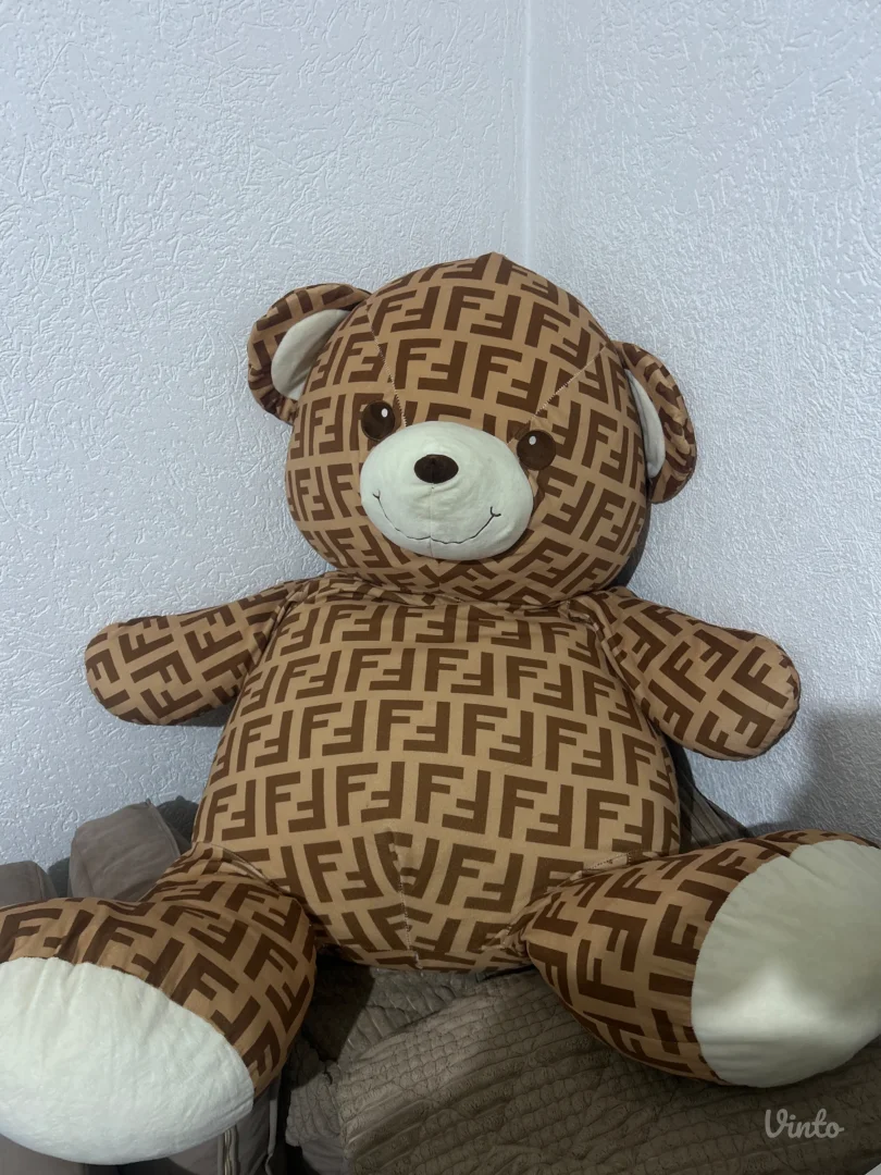 fendi plišani medved