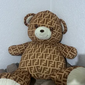 fendi plišani medved