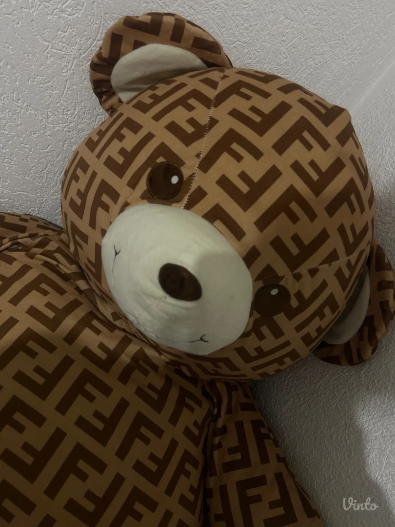 fendi plišani medved