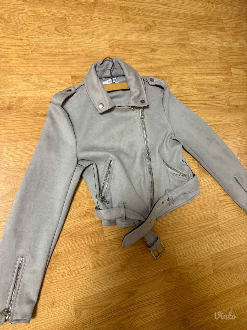 jaknica prevrnuta koza