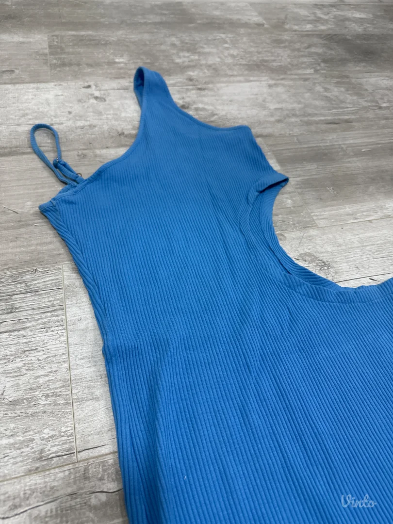 Kratka plava haljina sa prorezom na struku