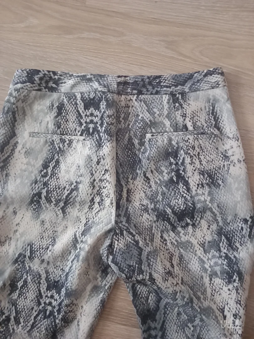 Zara pantalone