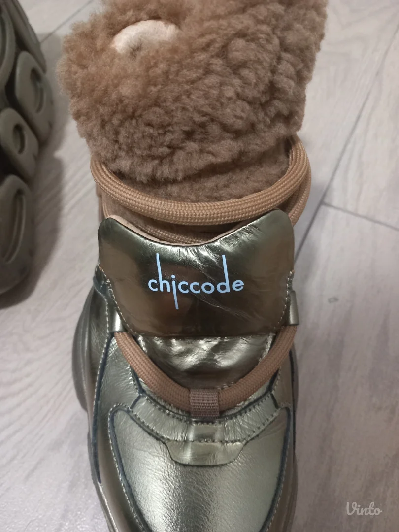 Ženske zimske cipele- nove