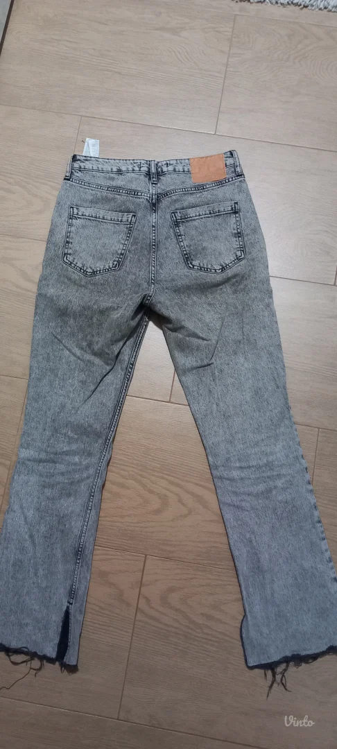 Zara farmerke 38 broj