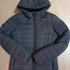 Hummel jakna S velicina