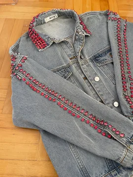 Teksas jakna sa roze kristalima | S | denim
