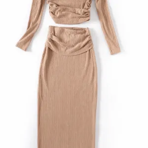 Komplet (suknja+top)