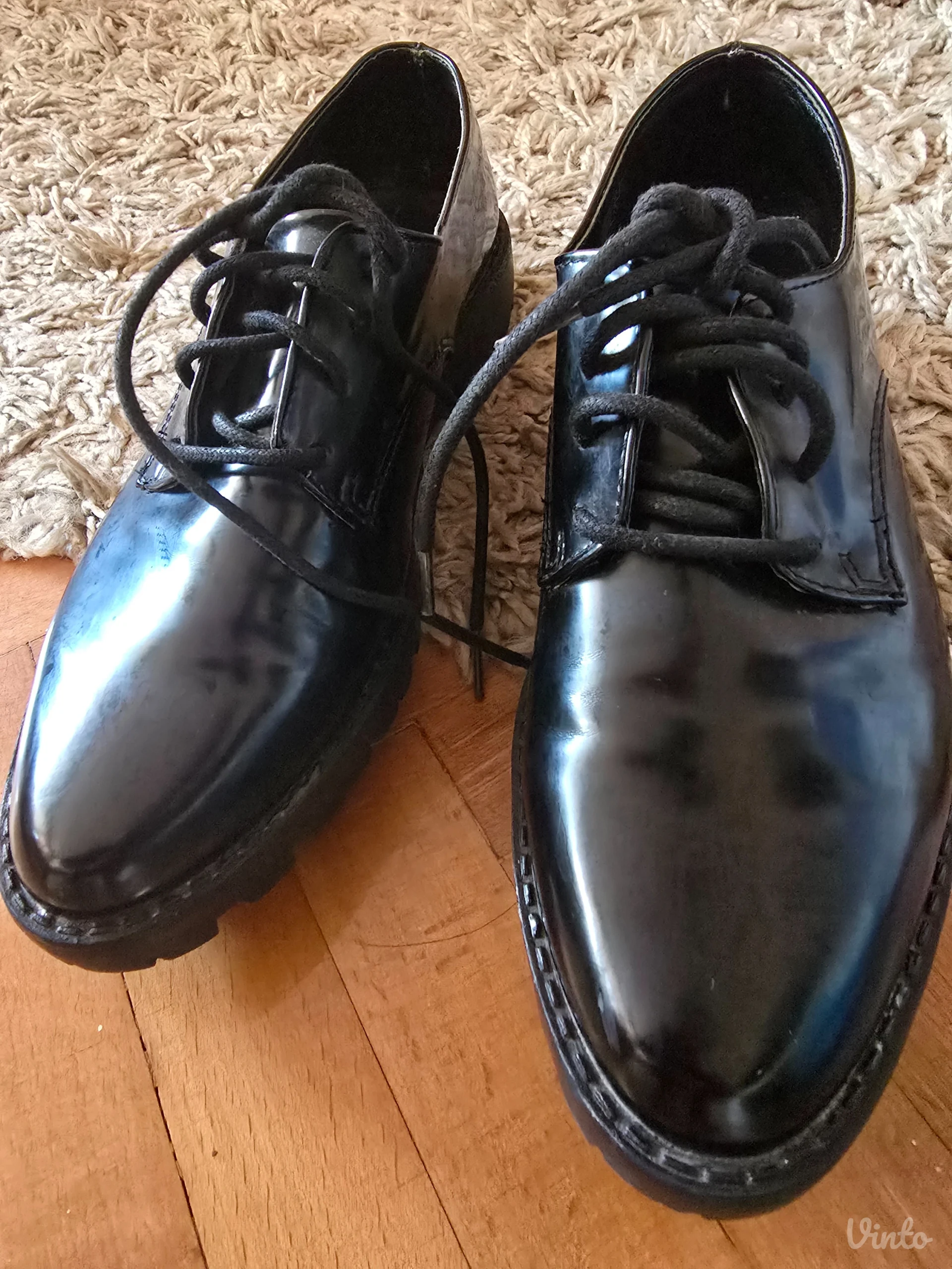 Lakovane oxfordice