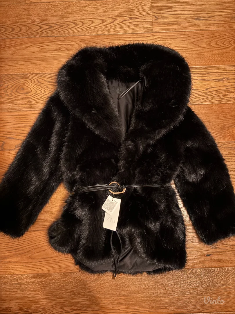 Nova Zara bundica sa kaisem