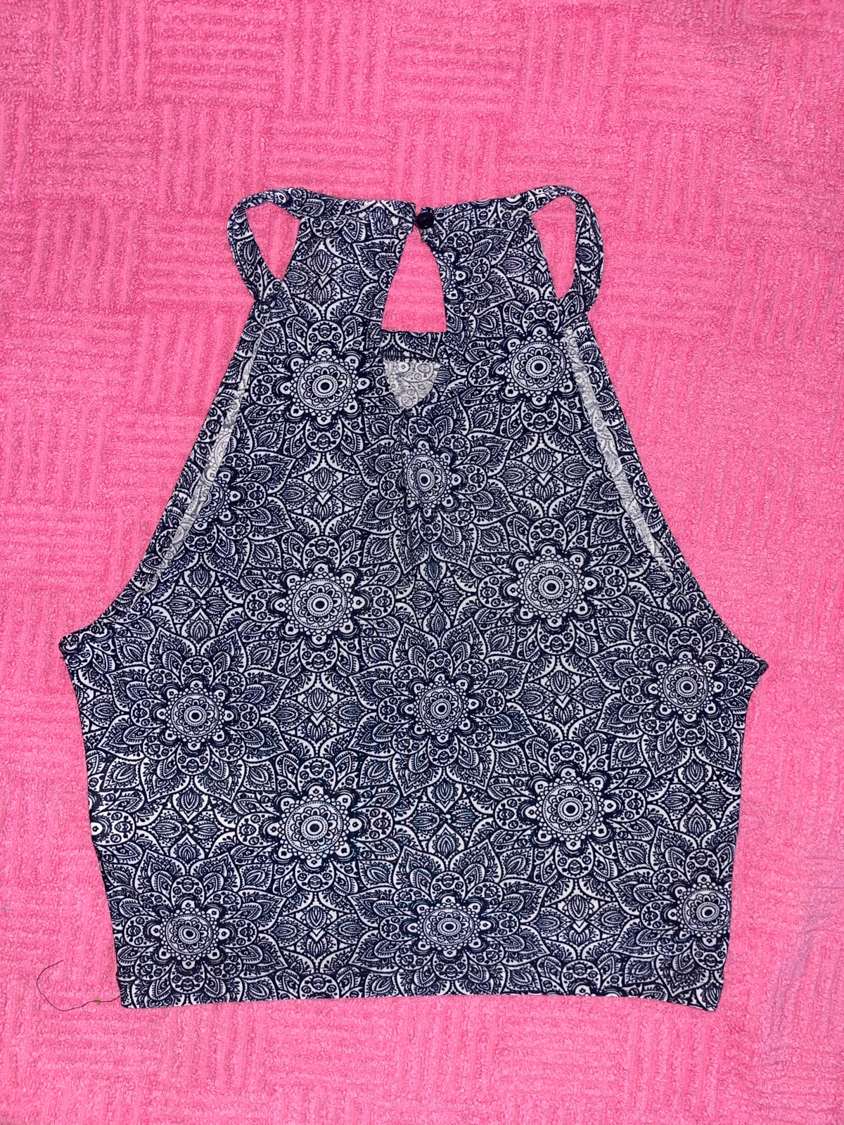 Crop-top NewYorker