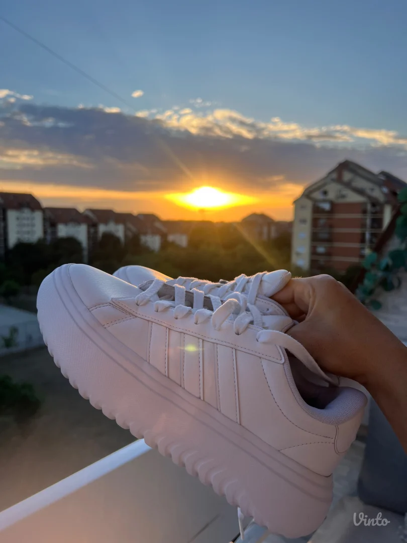 Adidas grand court platform