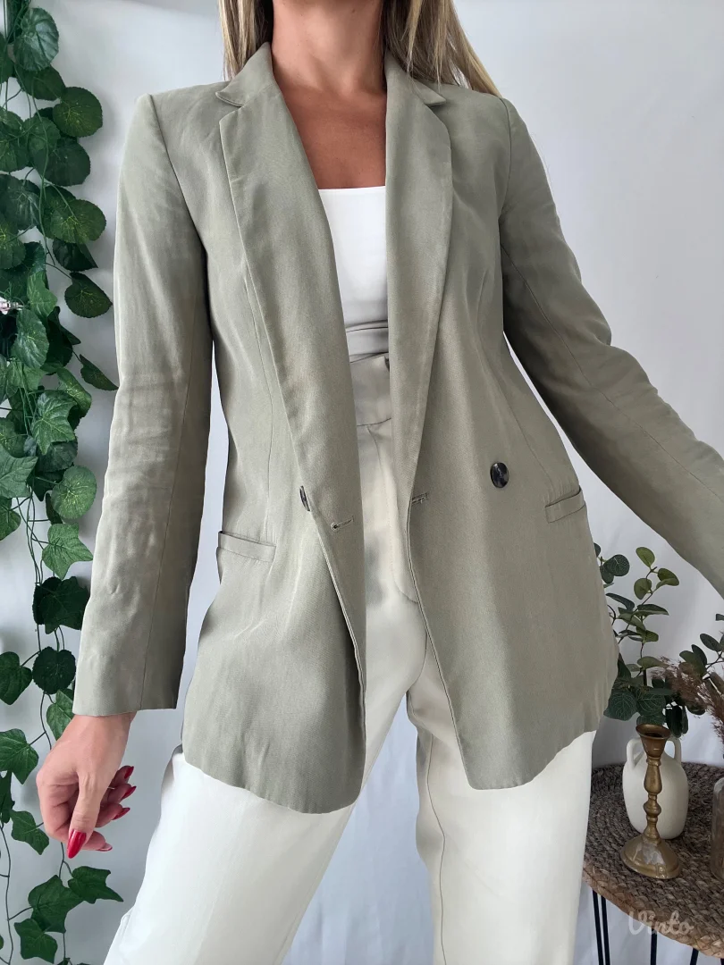 H&M pastelni sako od viskoze