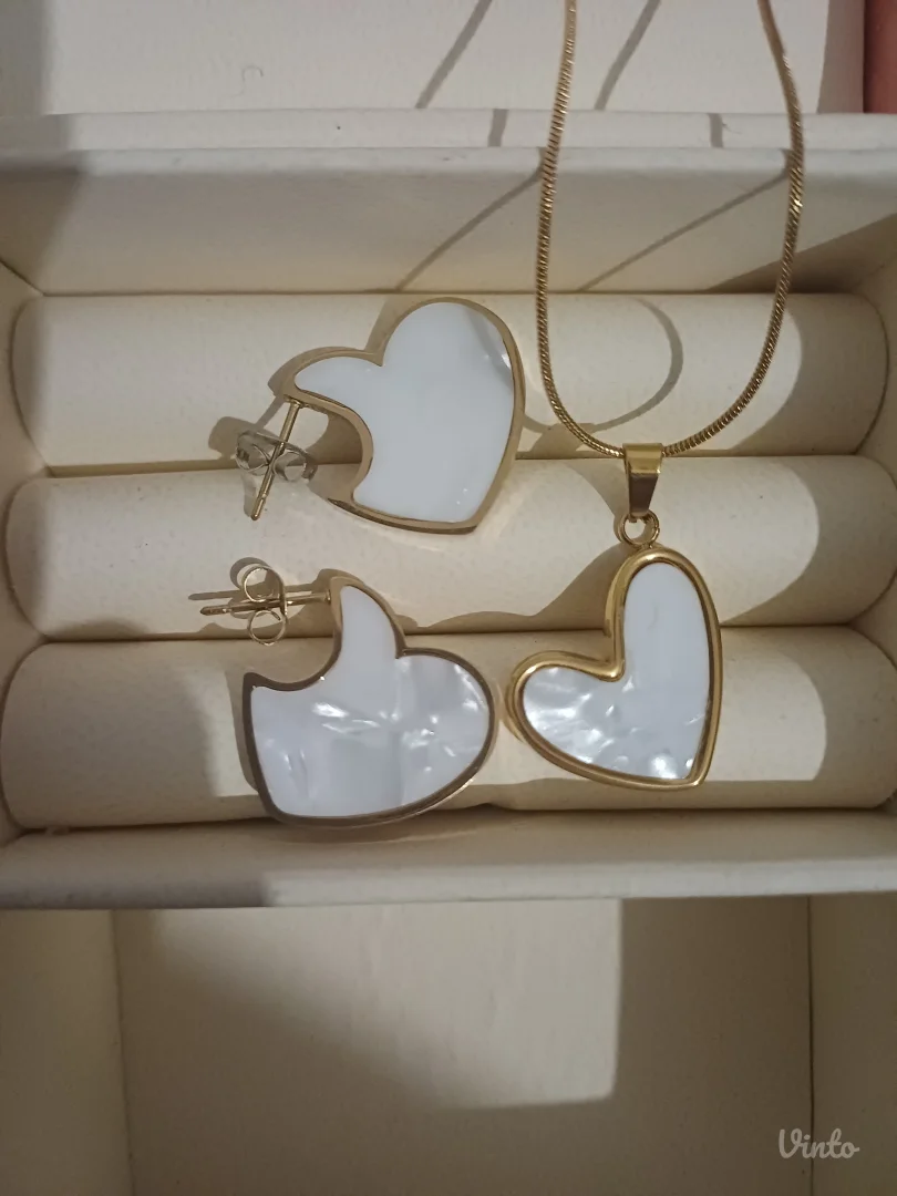 Komplet ogrlica + mindjuše