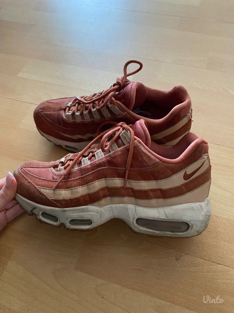 NIKE AIR MAX 95