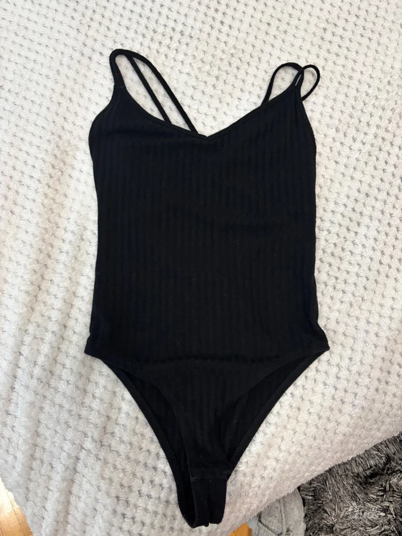 BODI sa otvorenim ledjima