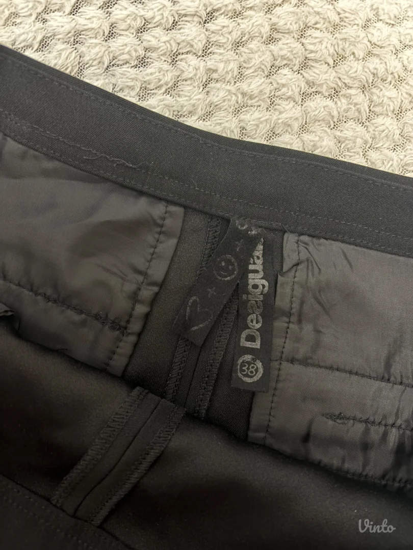 DESIGUAL suknja-šorts