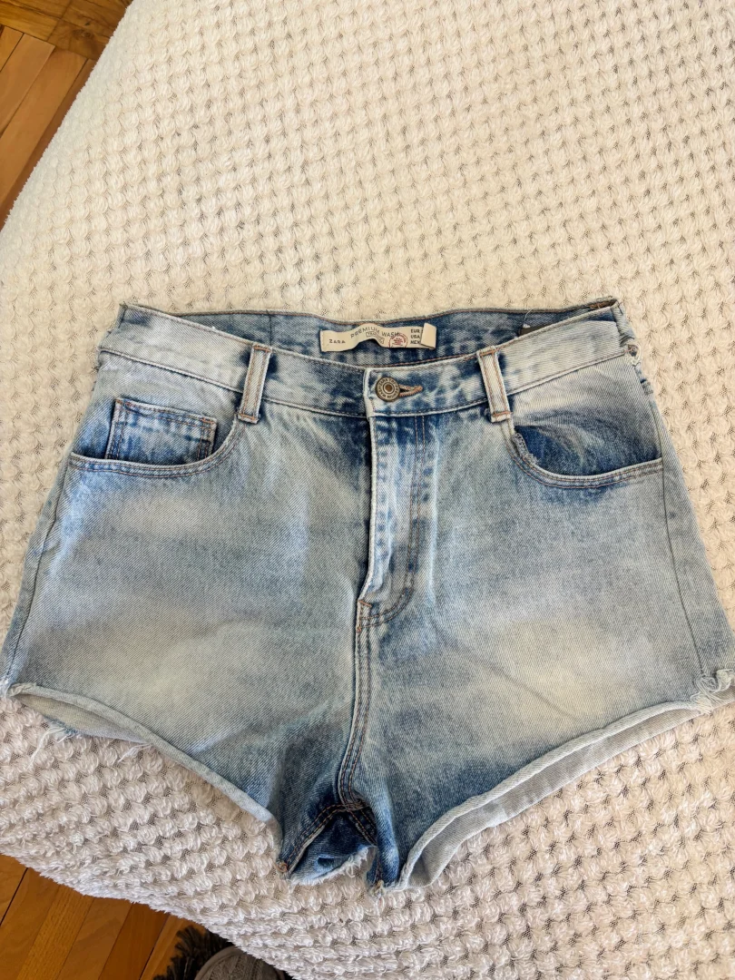 ZARA šorts
