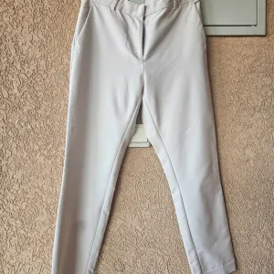 H&M cigaret pantalone