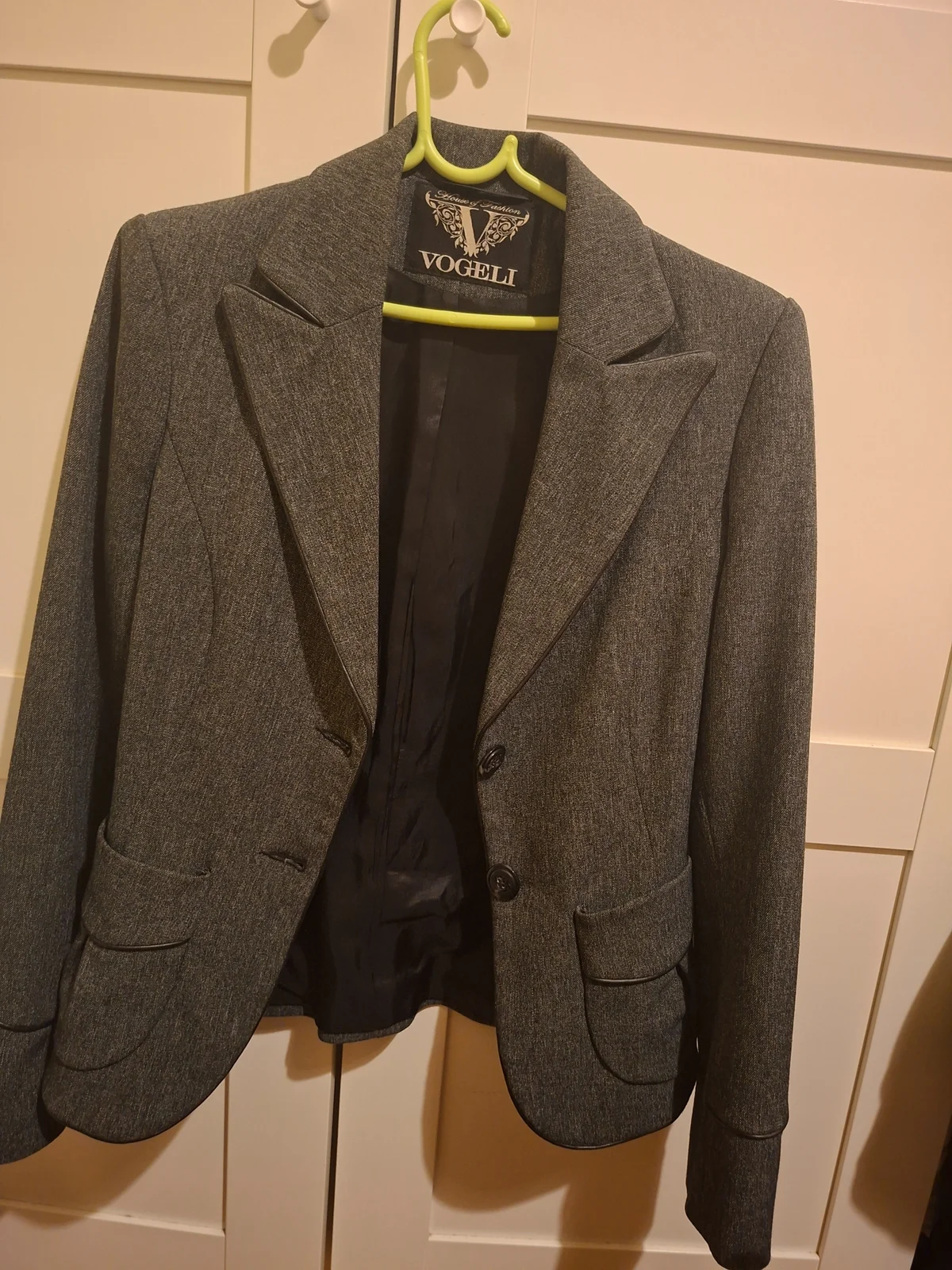 Vogeli komplet- sako i pantalone