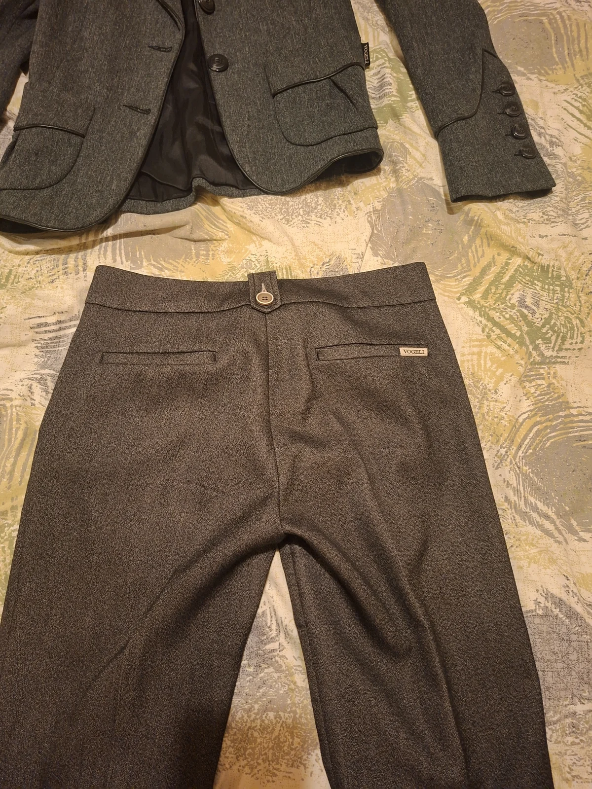 Vogeli komplet- sako i pantalone