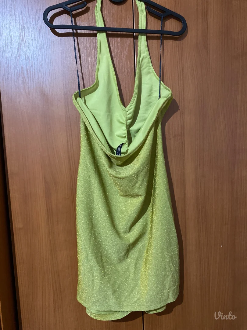 Preslatka sjajno zelena H&M divide mini haljinica