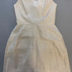 Prelepa zlatno-bez svecana korset haljina