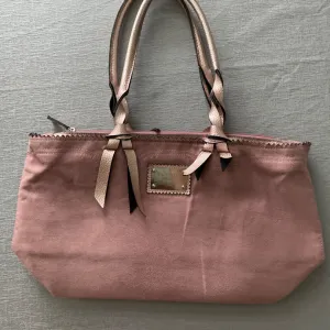 Victoria's secret predobra vintage torba