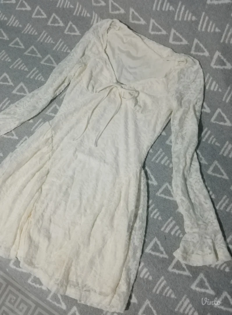 SHEIN čipkasta haljinica