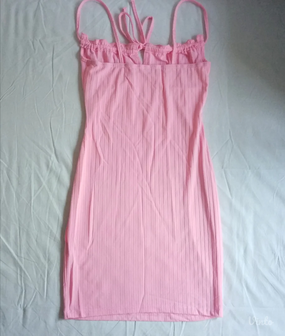 Roze letnja haljinica