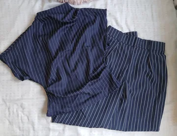 Prugasti set