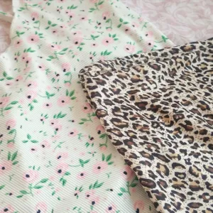 Dva crop topa