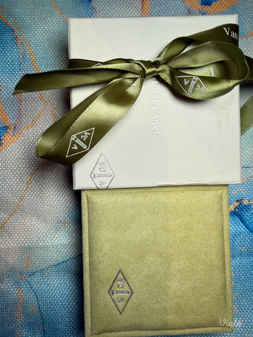 Van Cleef ogrlica sa detelinom