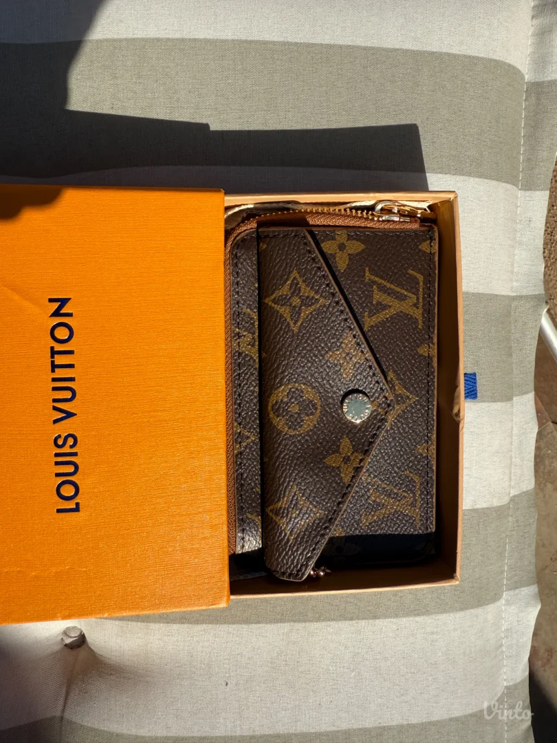 Louis Vuitton Recto Verso card holder