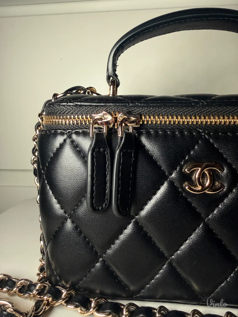 Chanel Vanity torbica
