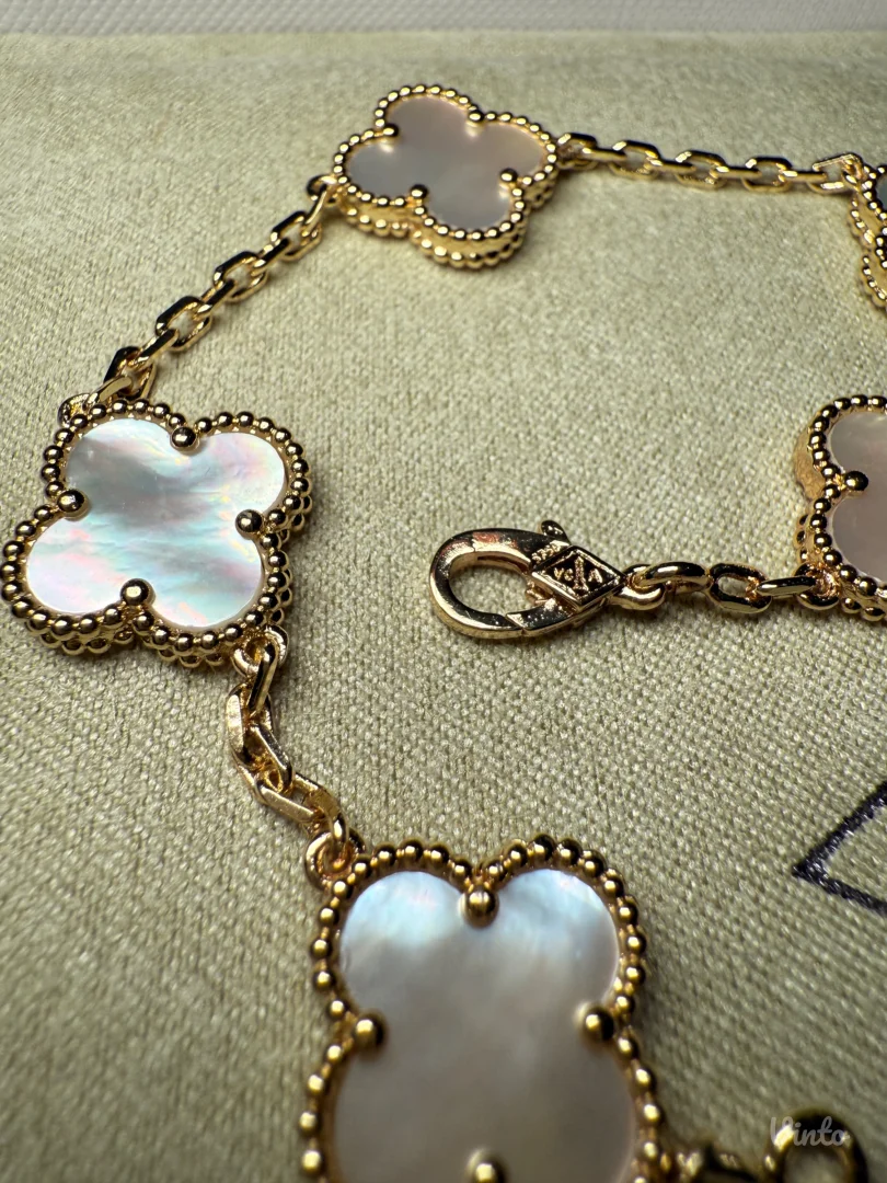 Van Cleef narukvica sa detelinama