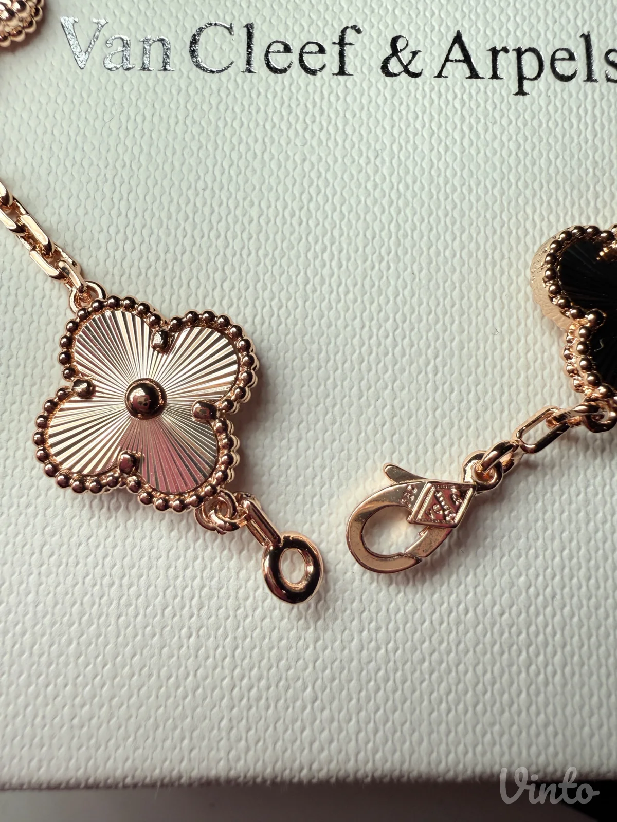 Van Cleef narukvica rose gold