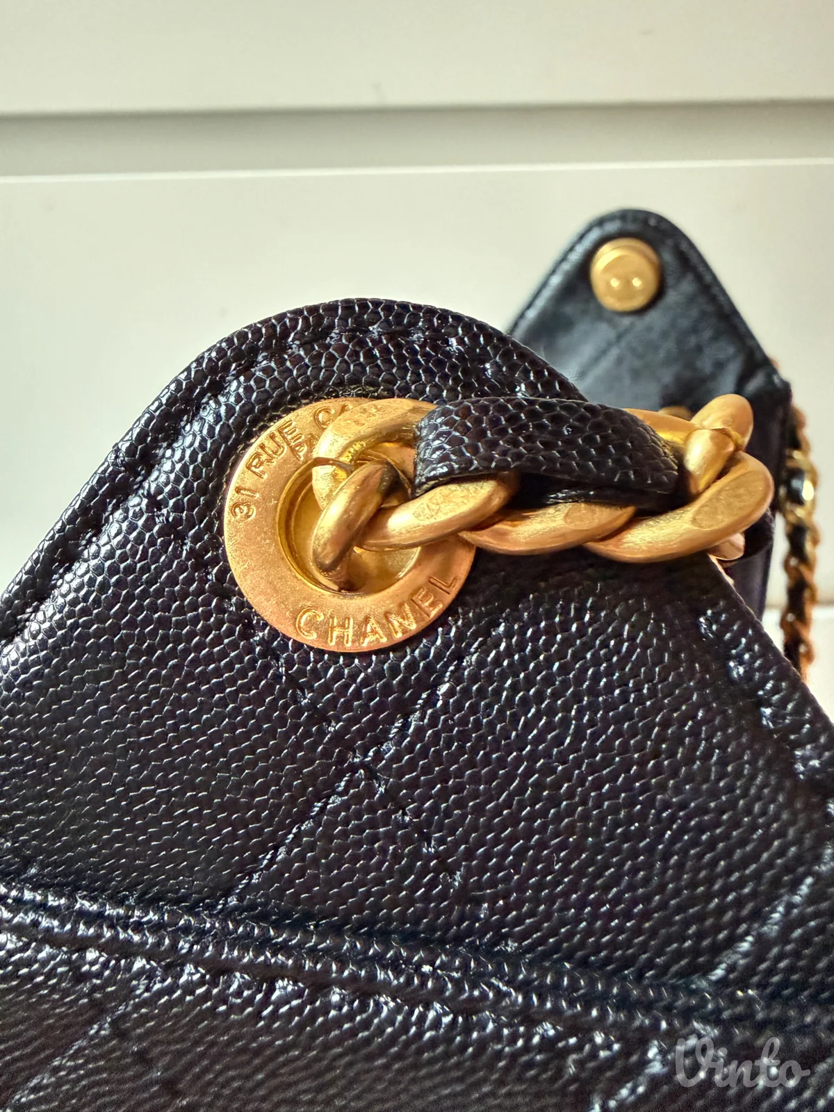 Chanel mini hobo tasna