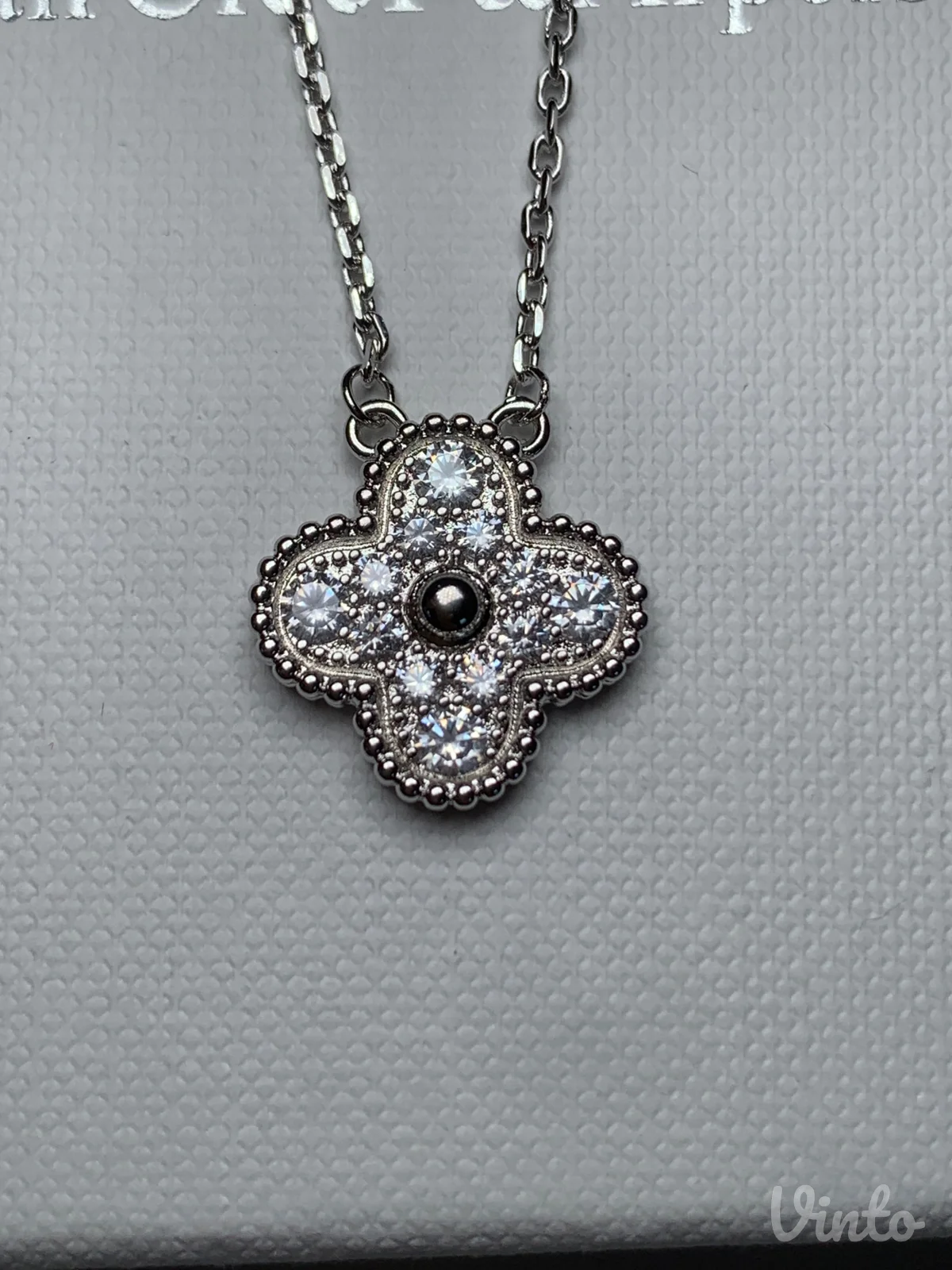 Van Cleef ogrlica sa cirkonima