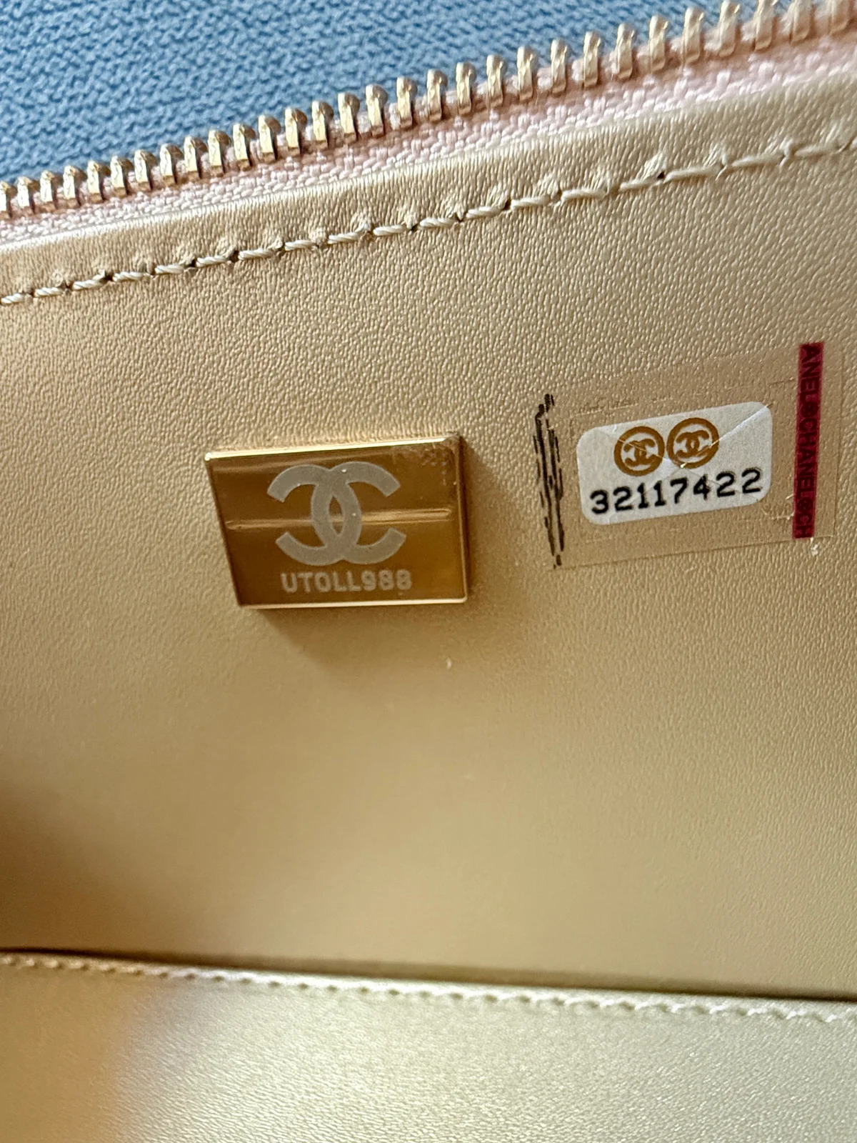 Chanel Vanity torbica nova